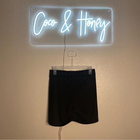 VICTORIA SECRET/PINK SHORTS - Picture 5 of 6